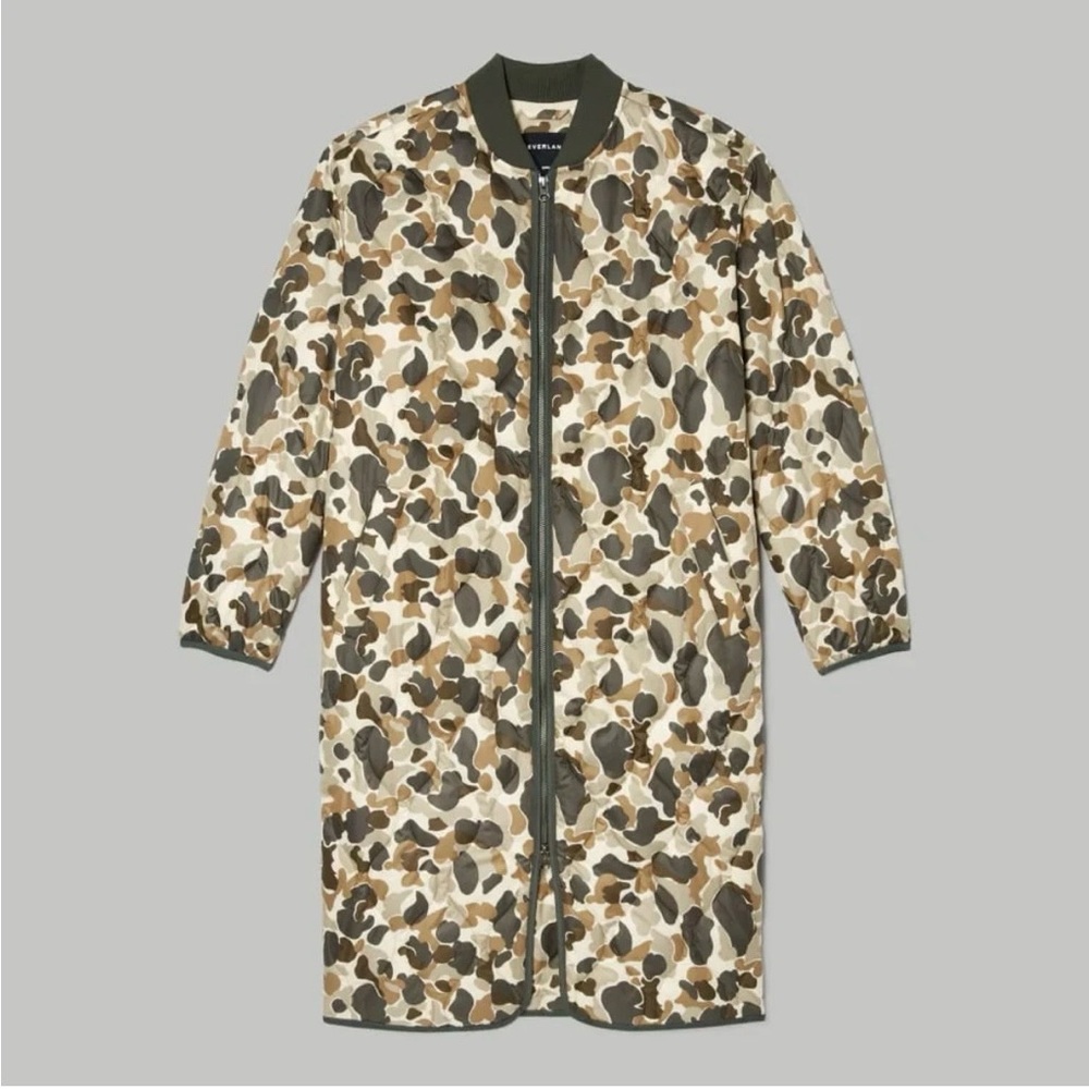 NWT Everlane Coat TheReNew Camo Puffer size S.